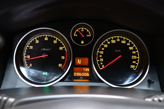 Opel Astra 20 of 30