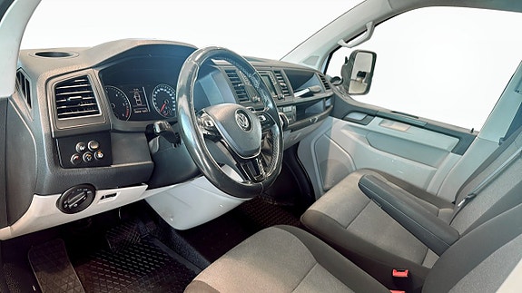 Volkswagen Transporter 4 of 10
