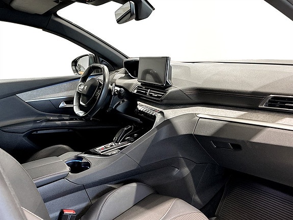 Peugeot 3008 13 of 18
