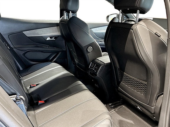 Peugeot 3008 14 of 18