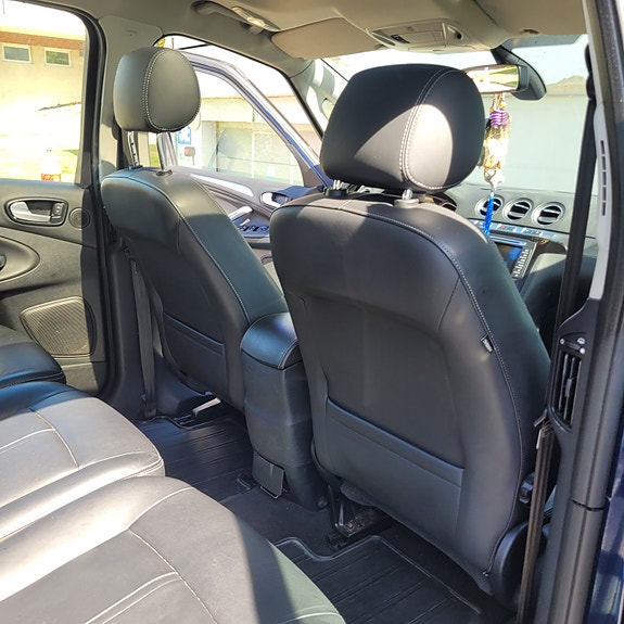 Ford S-MAX 4 of 12