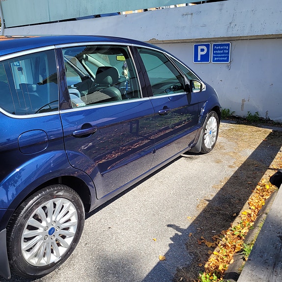 Ford S-MAX 6 of 12