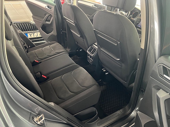 Volkswagen Tiguan 13 of 19