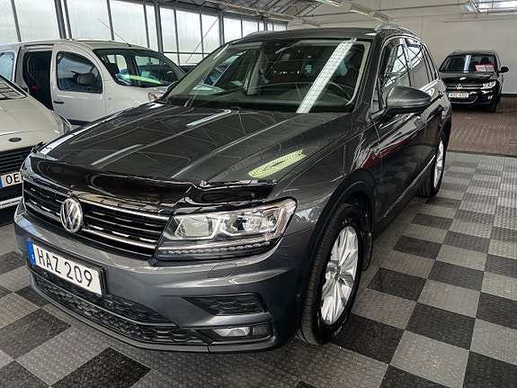 Volkswagen Tiguan 2 of 19