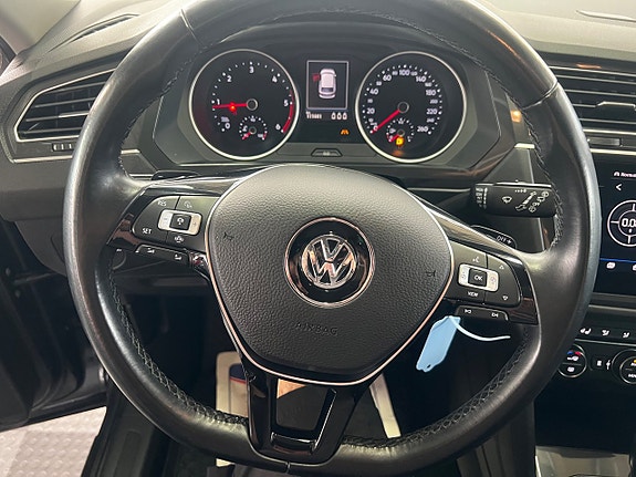 Volkswagen Tiguan 15 of 19