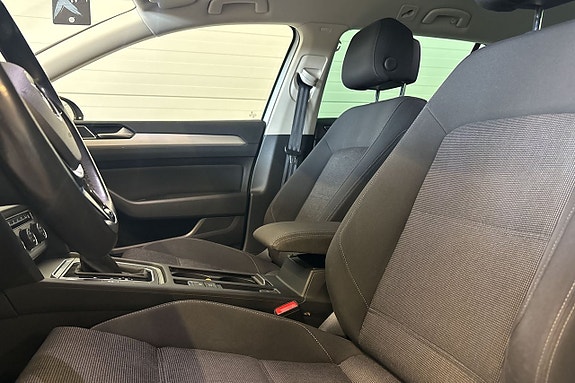 Volkswagen Passat 20 of 21