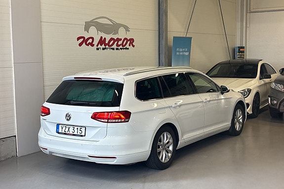 Volkswagen Passat 6 of 21