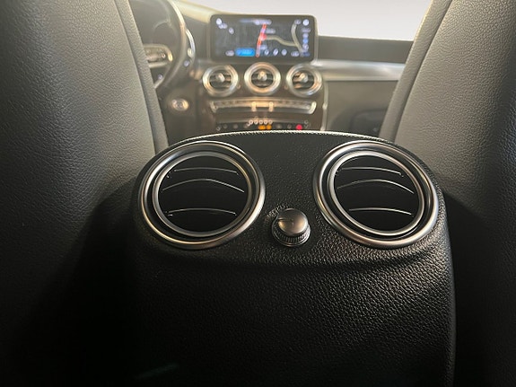 Mercedes-Benz GLC300 e 21 of 24