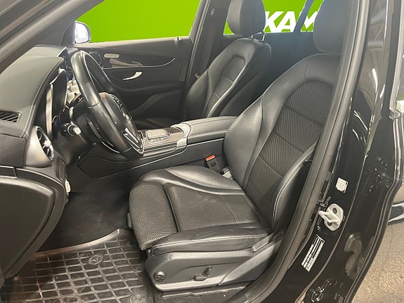 Mercedes-Benz GLC300 e 9 of 24