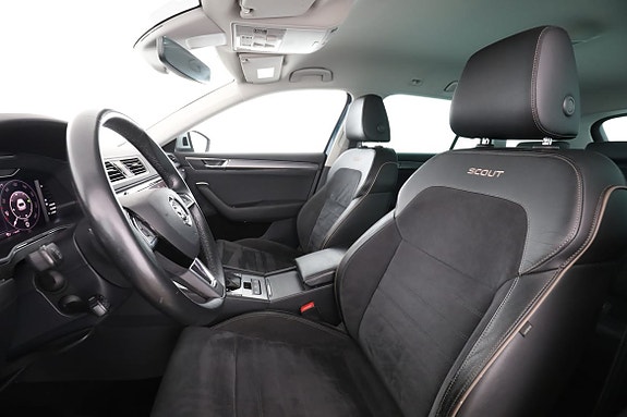Skoda Superb Scout 11 of 30