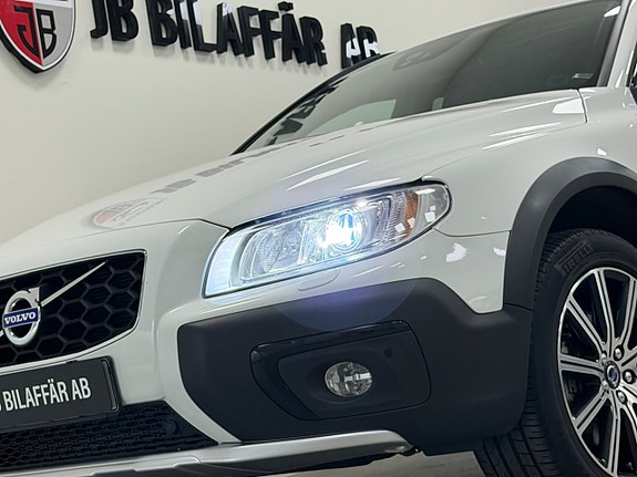 Volvo XC70 28 of 29
