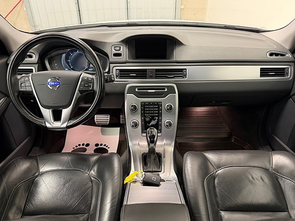 Volvo XC70 14 of 29