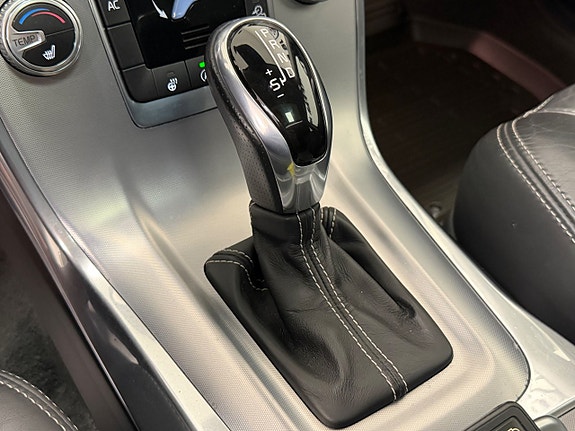 Volvo XC70 24 of 29