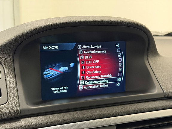 Volvo XC70 21 of 29