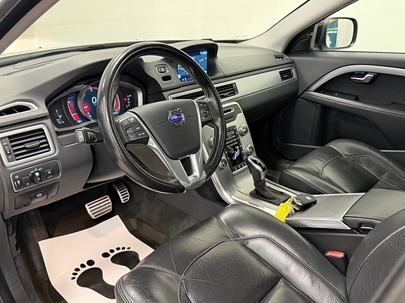Volvo XC70 10 of 29
