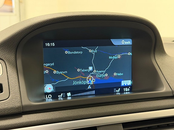 Volvo XC70 20 of 29