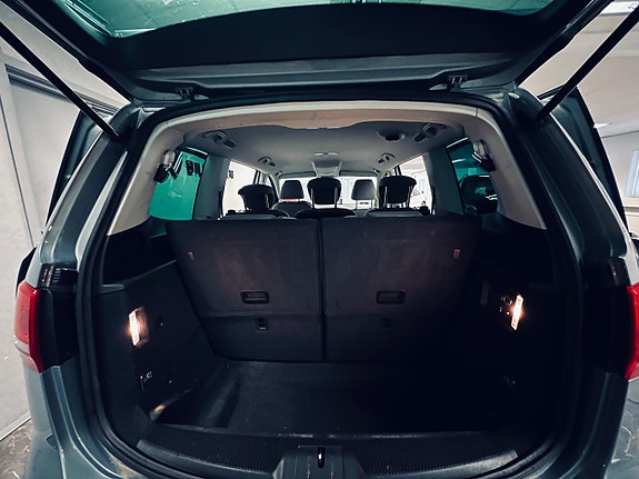 Volkswagen Sharan 9 of 26