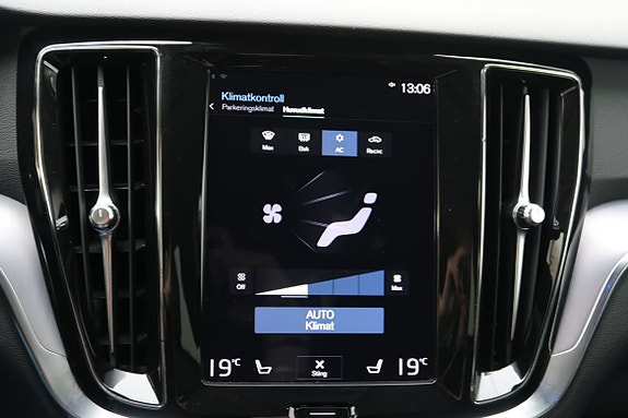 Volvo V60 16 of 23