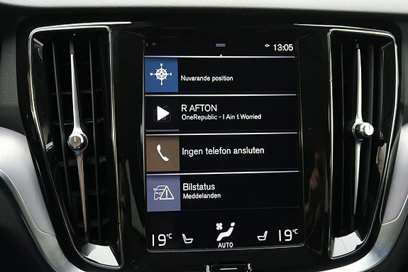 Volvo V60 13 of 23