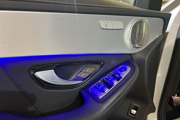 Mercedes-Benz GLC300 de 13 of 18