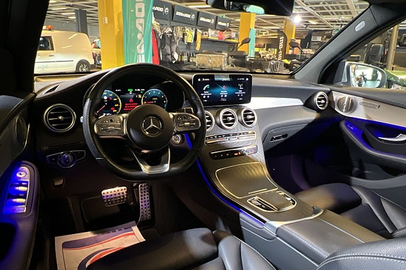 Mercedes-Benz GLC300 de 11 of 18