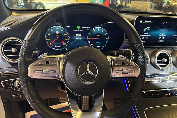 Mercedes-Benz GLC300 de 14 of 18