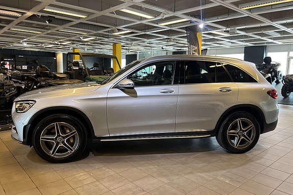 Mercedes-Benz GLC300 de 2 of 18