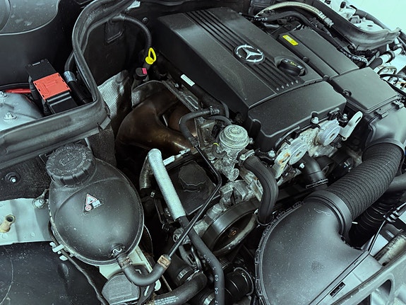 Mercedes-Benz C180 15 of 16