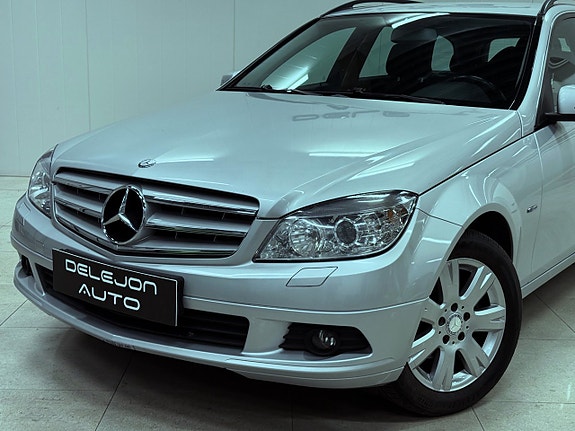 Mercedes-Benz C180 2 of 16