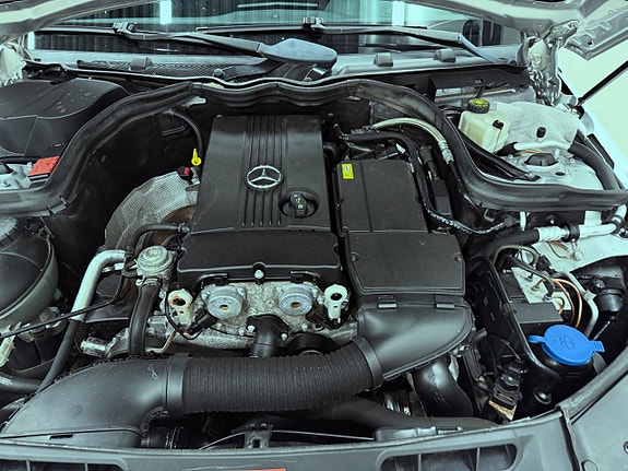 Mercedes-Benz C180 16 of 16