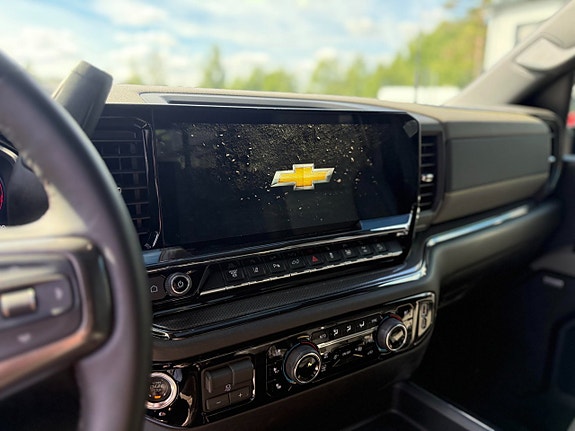 Chevrolet Silverado 2500 7 of 9