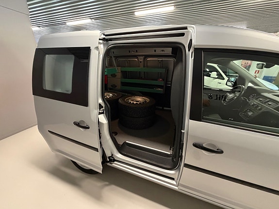 Volkswagen Caddy 18 of 20