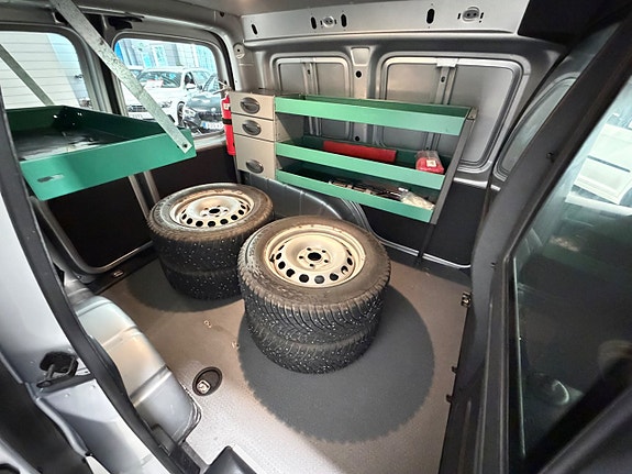 Volkswagen Caddy 19 of 20