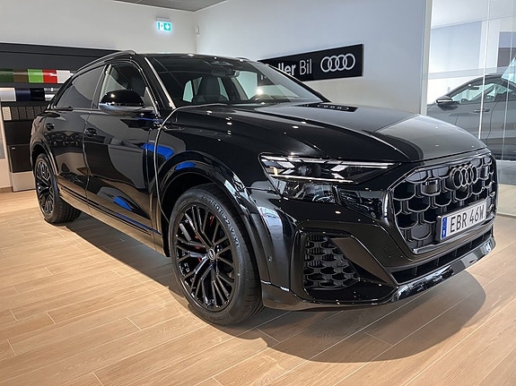 Audi Q8 2 of 11