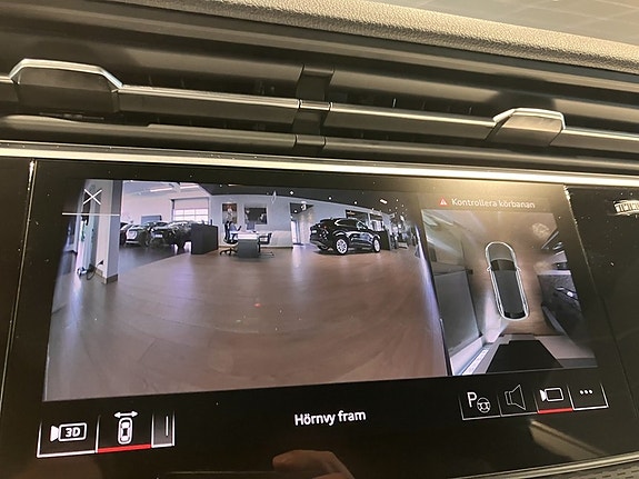 Audi Q8 8 of 11