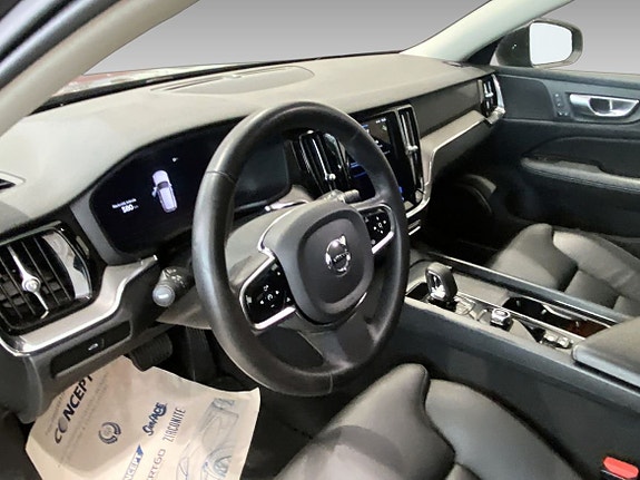 Volvo V60 Cross Country 9 of 15