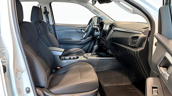 Isuzu D-max 3 of 9