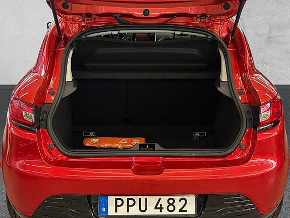 Renault Clio 9 of 25