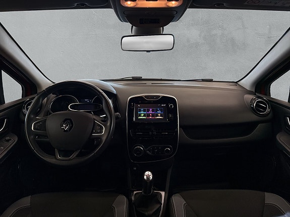 Renault Clio 12 of 25