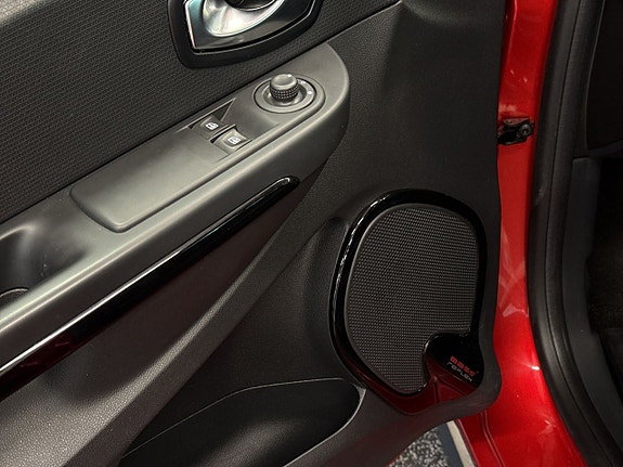 Renault Clio 25 of 25