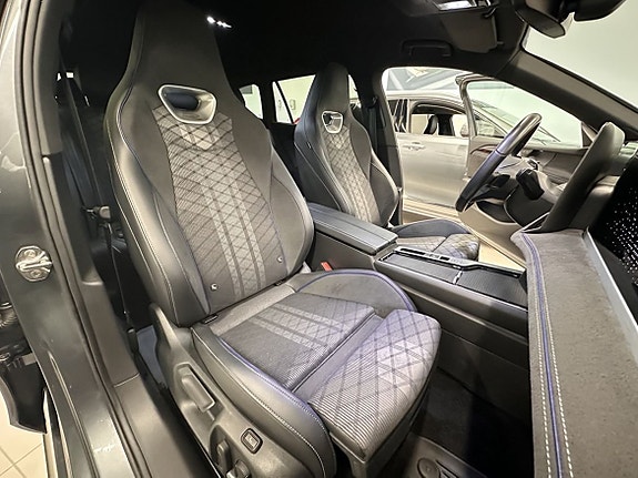Volkswagen Passat 14 of 20