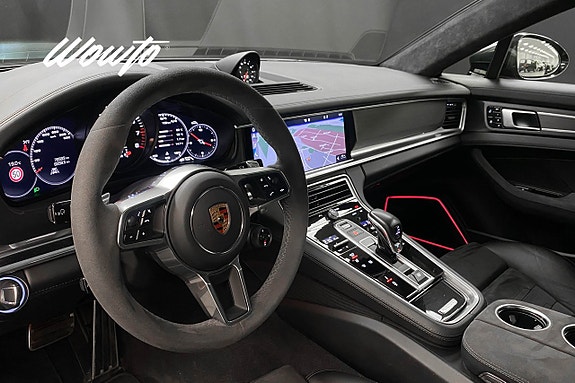 Porsche Panamera GTS 7 of 25