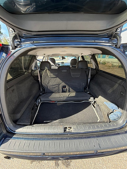 Volvo V70 7 of 9