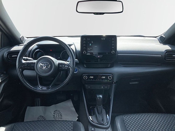 Toyota Yaris 9 of 11