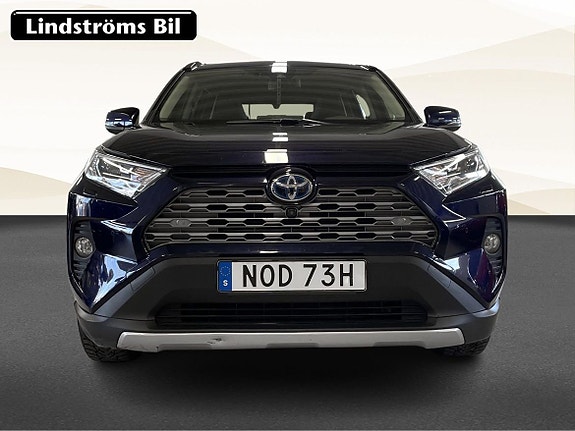 Toyota RAV4 9 of 19