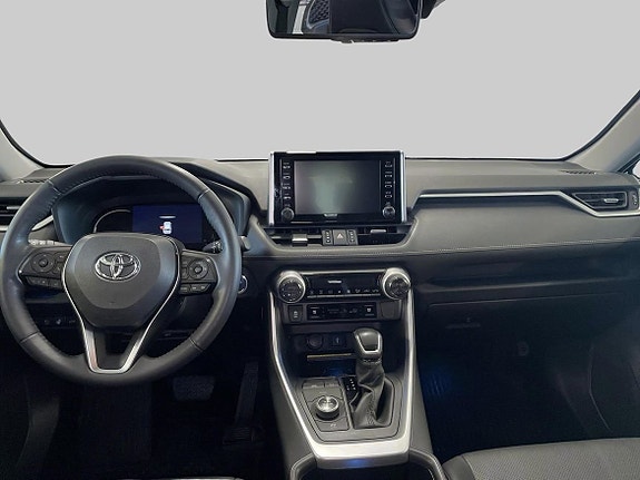 Toyota RAV4 12 of 19