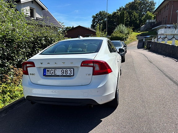 Volvo S60 11 of 17