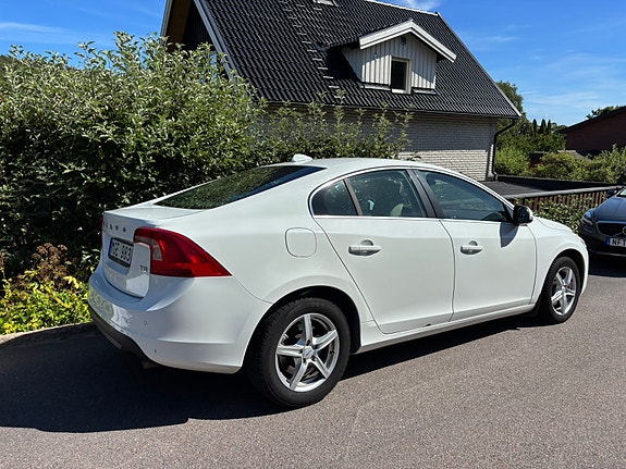 Volvo S60 10 of 17