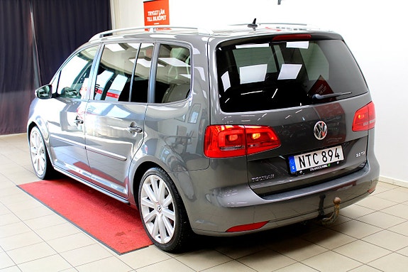 Volkswagen Touran 18 of 22