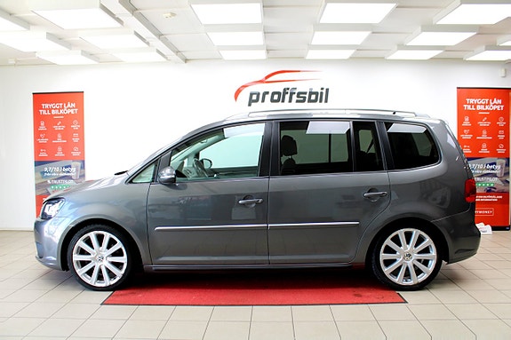 Volkswagen Touran 2 of 22